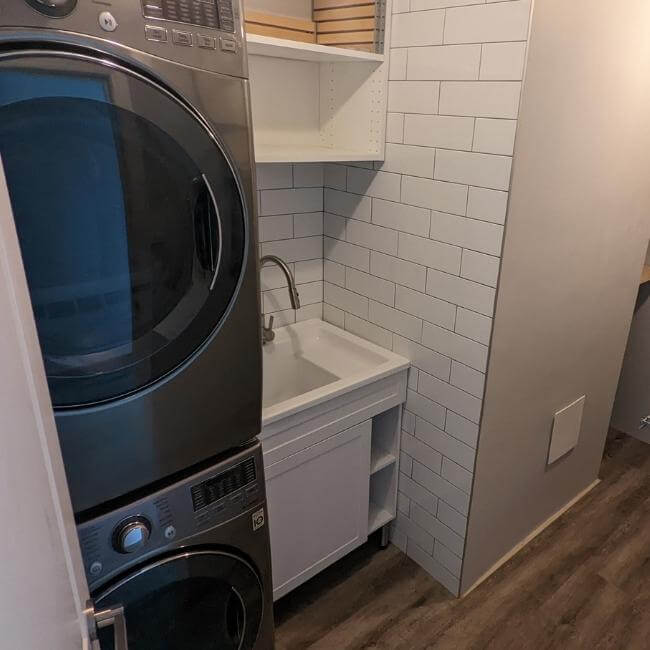 toronto laundry room reno