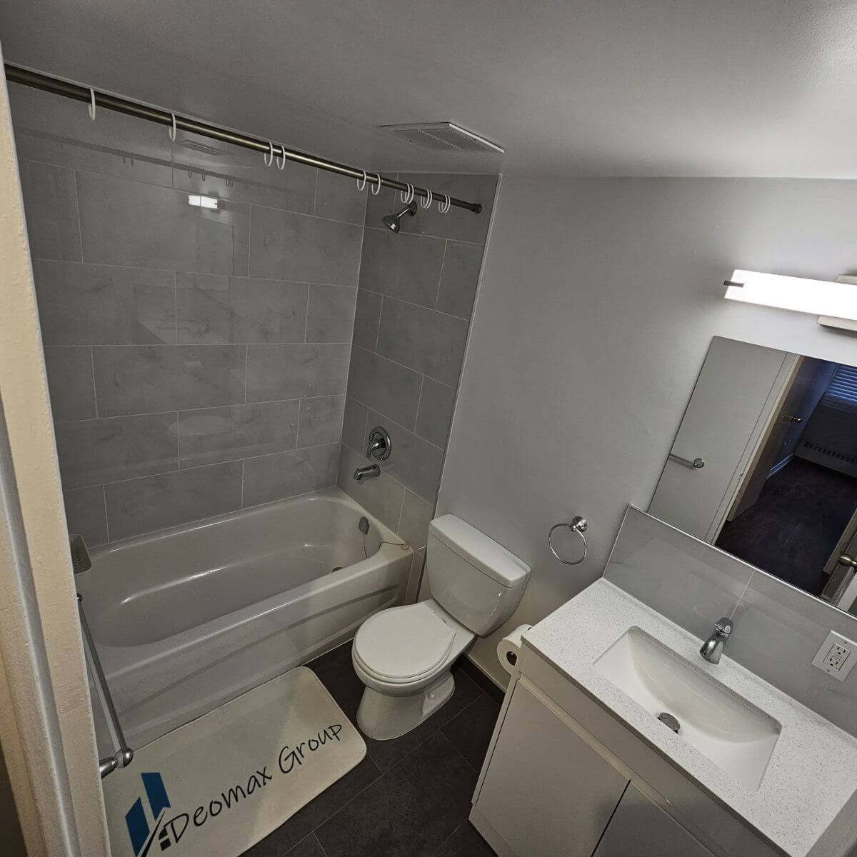 Bathroom renovation condominium Etobicoke