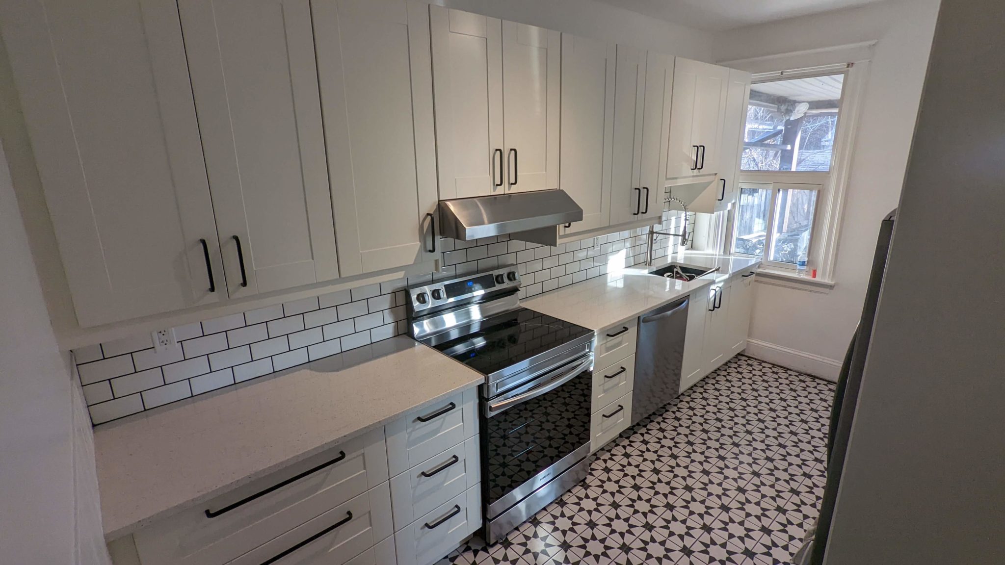 Home Renovation Experts ☑️ Your Local Renovation Contractors