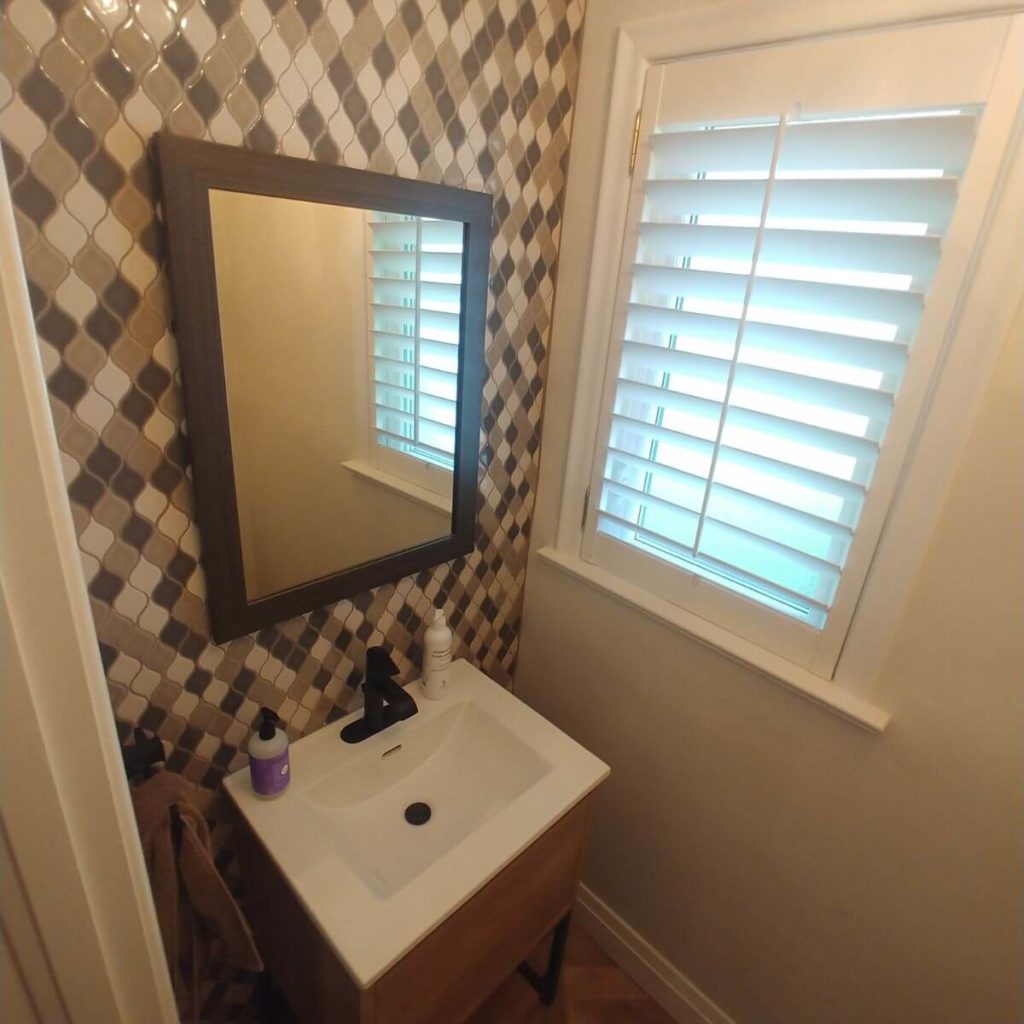 Project | Hamilton Powder Room Renovation ️ Deomax Group