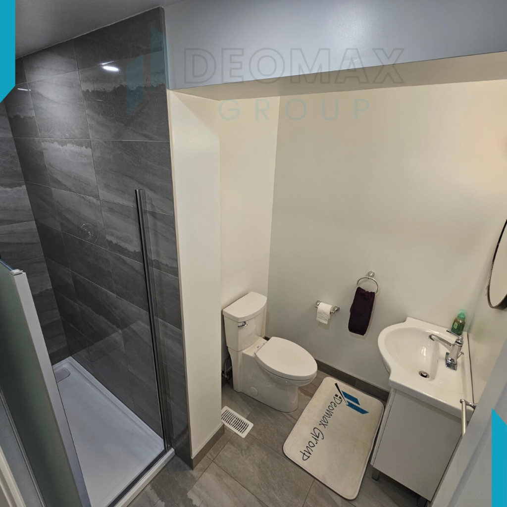 Small 3 Piece Bathroom