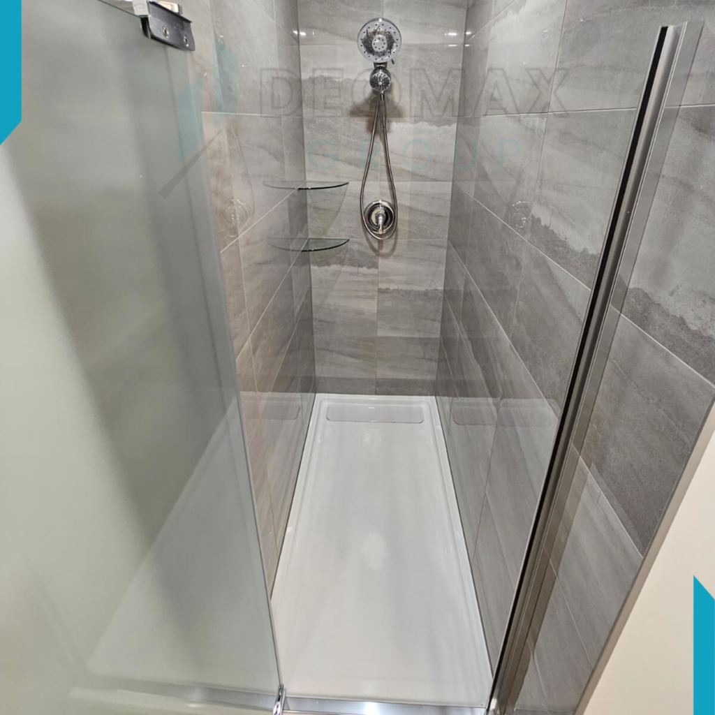 Small 3 Piece Bathroom