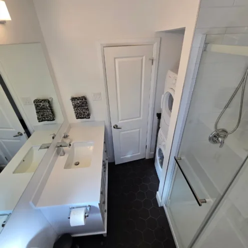 washroom with laundry area Mississauga